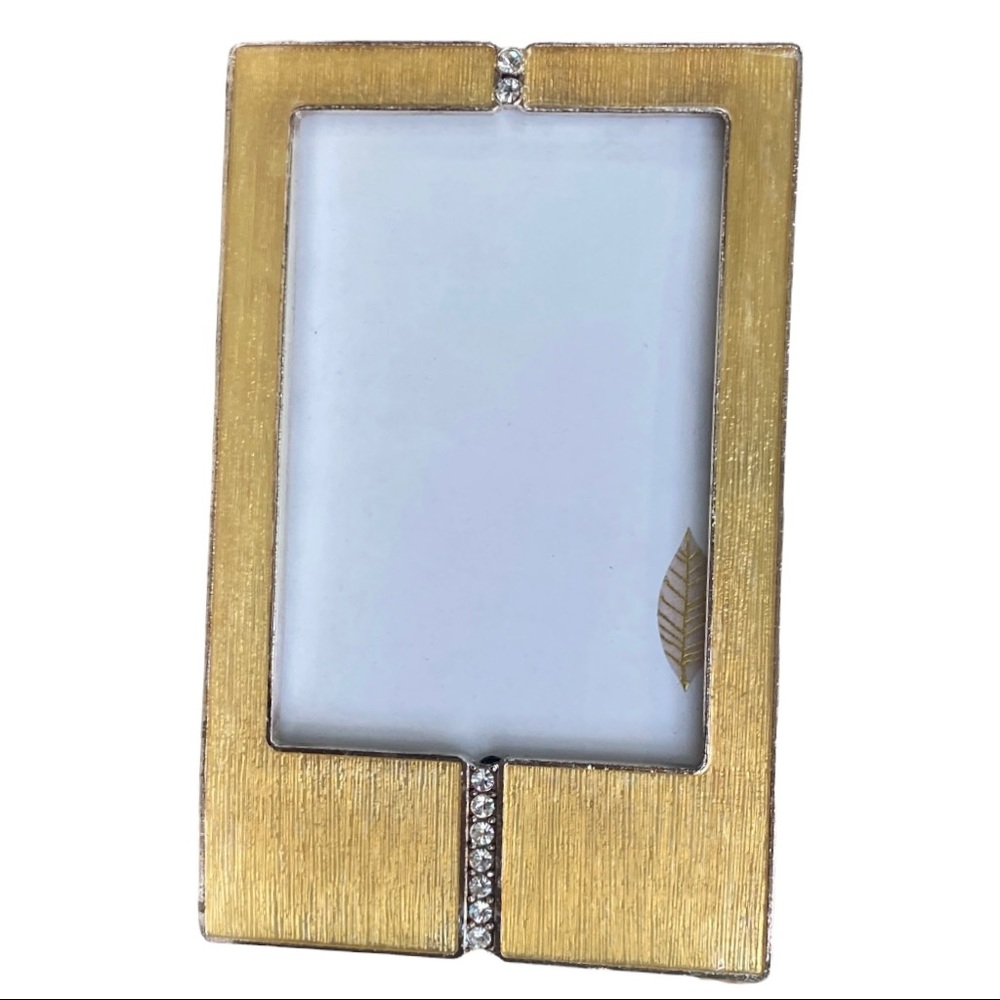 Ashley Manor Picture Frame - Picture 5 of 11